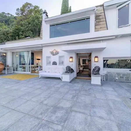 Villa Con Piscina Portofino * Портофино